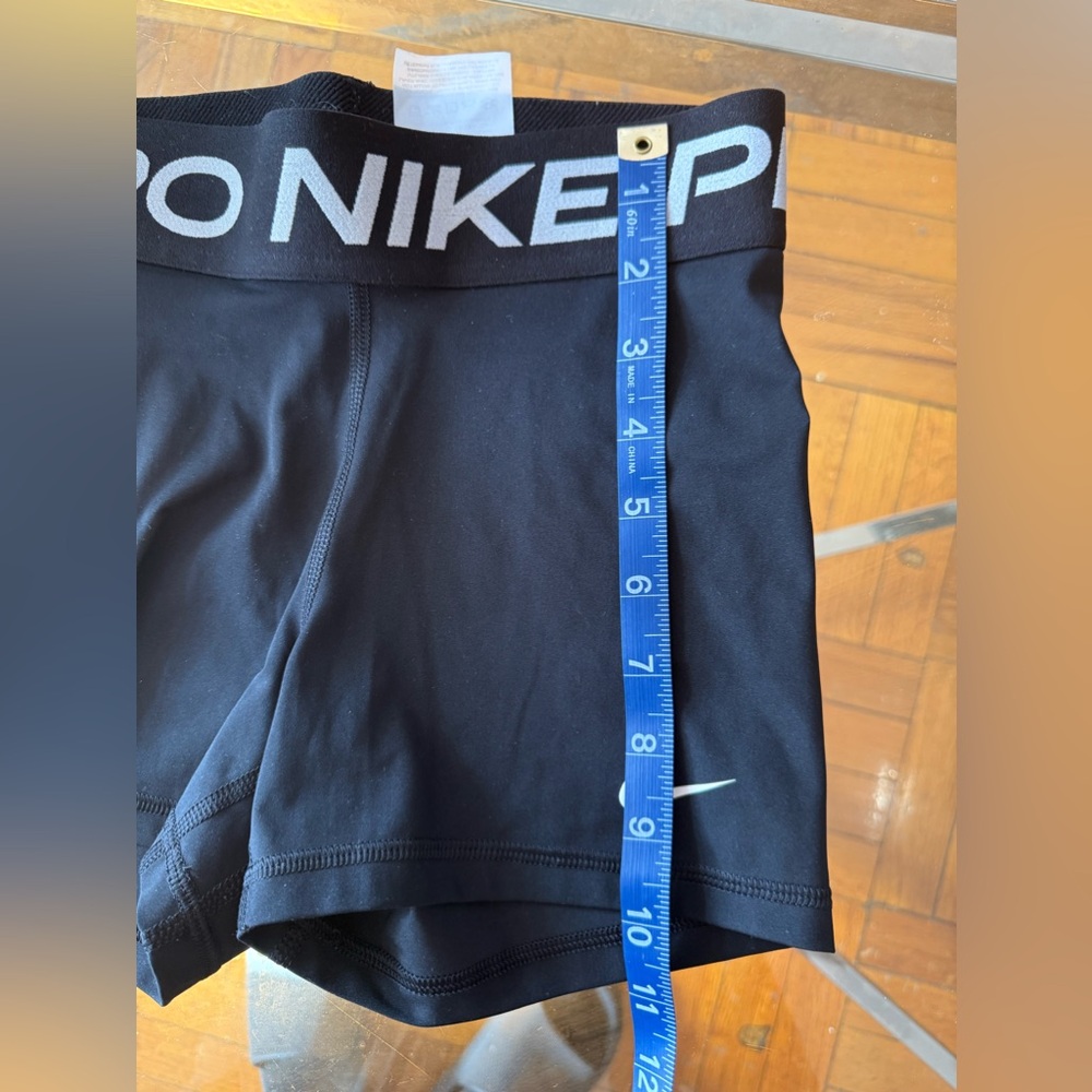 Nike pro short for women - Picture 7 of 7